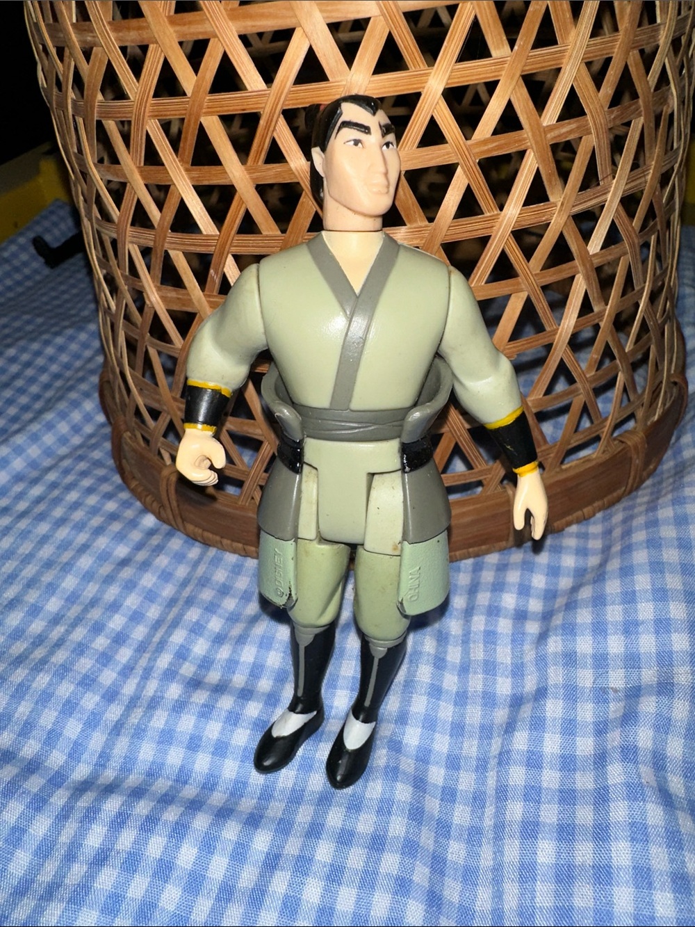 Vintage Disney’s Mulan “Captain Li Shang” action figure